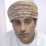 عمان: الصحفي يوسف الحاج يعتقل تعسفياً ويتعرض لسوء المعاملة بسبب فضحه الفساد في السلطنة