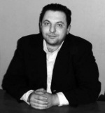   
سوريا: إطلاق سراح مدير المركز السوري للإعلام وحرية التعبير في العالم العربي، السيد مازن درويش