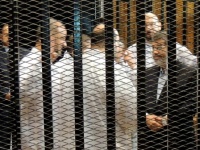 مصر: السلطات تغيب مرسي والطهطاوي عن جلسات محاكمتهما